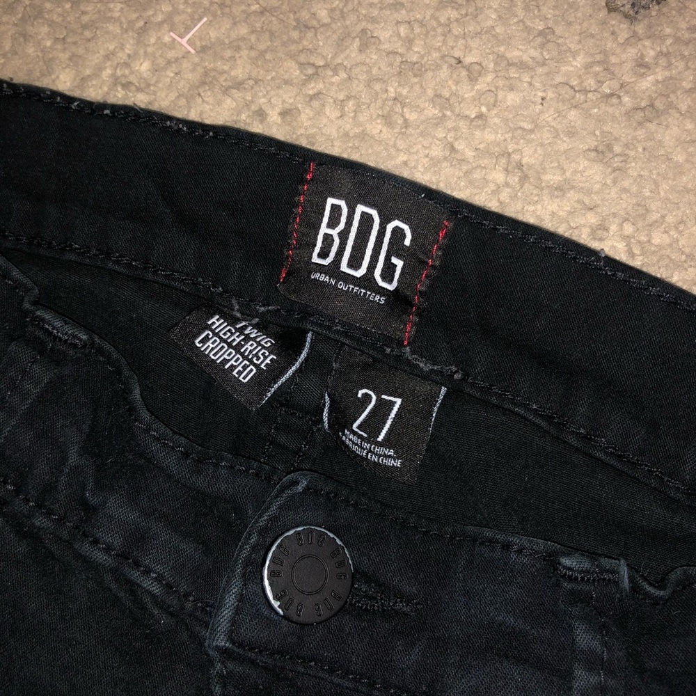 BDG Cropped High Rise Black Jeans